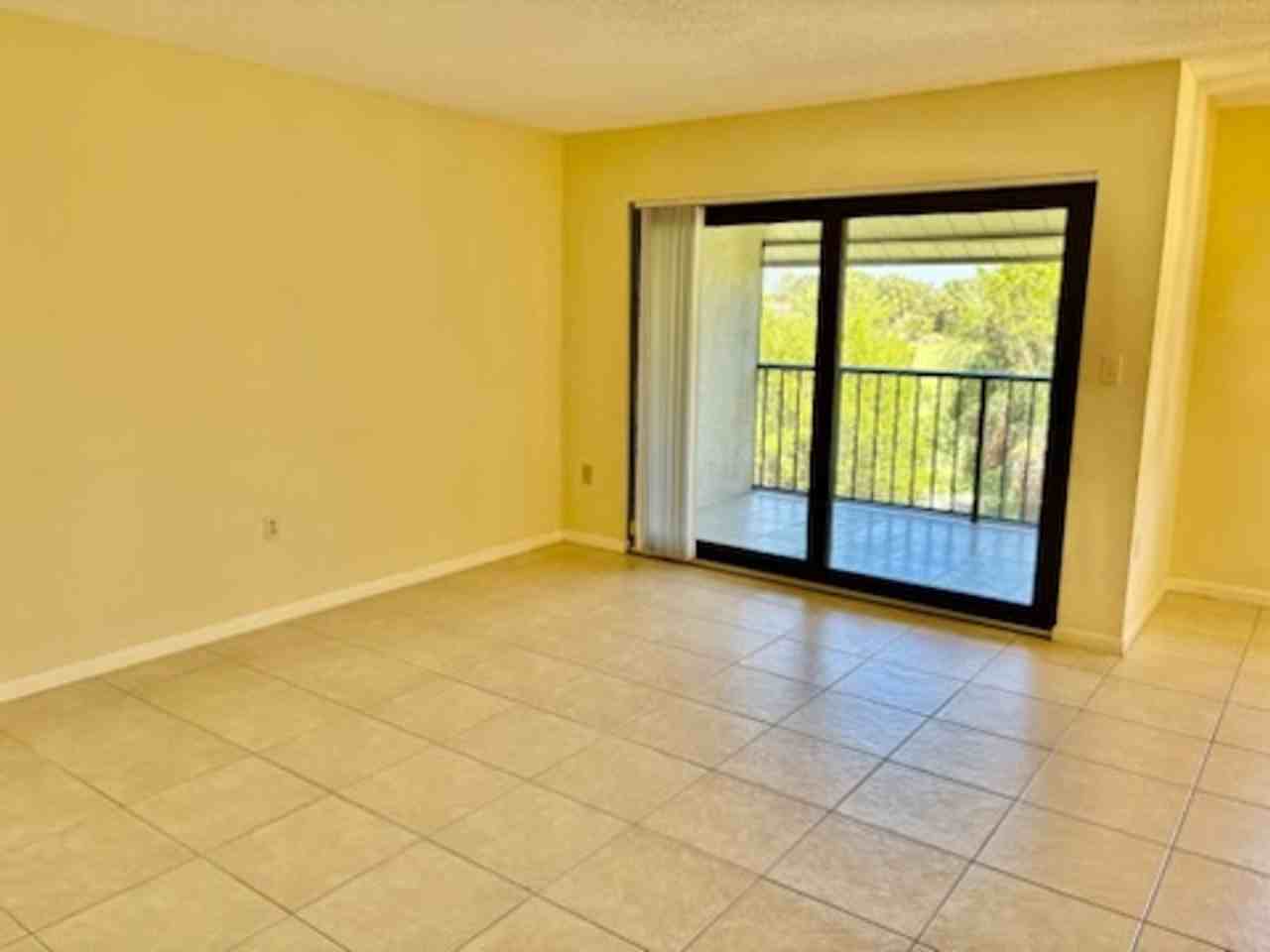 1540 Mainsail Dr #11 - Photo 4 of 11