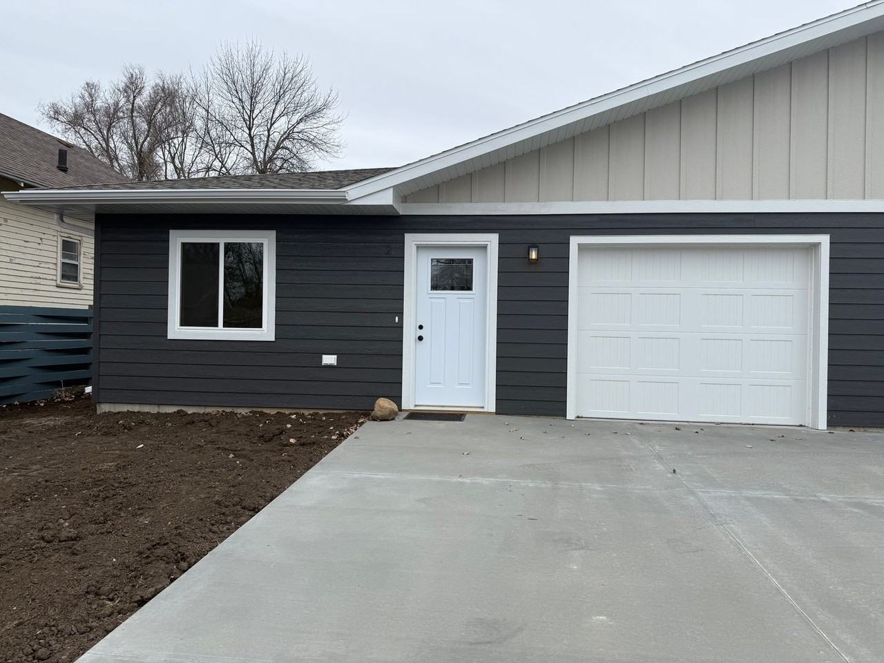 115 4th St Sw - Photo 2 of 17