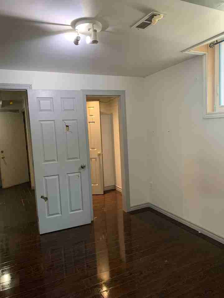 1003 Elgin Street North - Photo 5 of 14