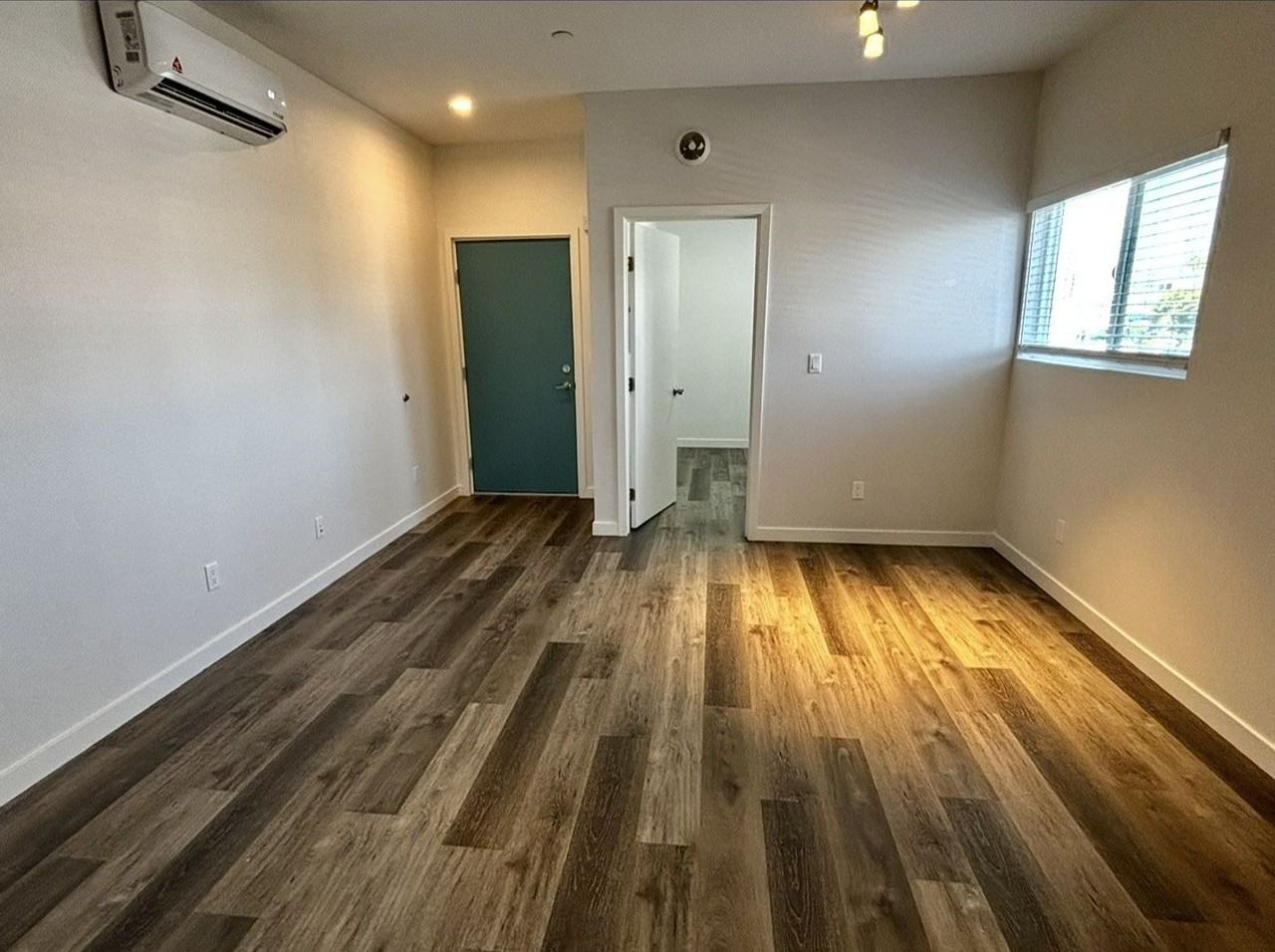 2187 Everett Ave #3 - Photo 7 of 20