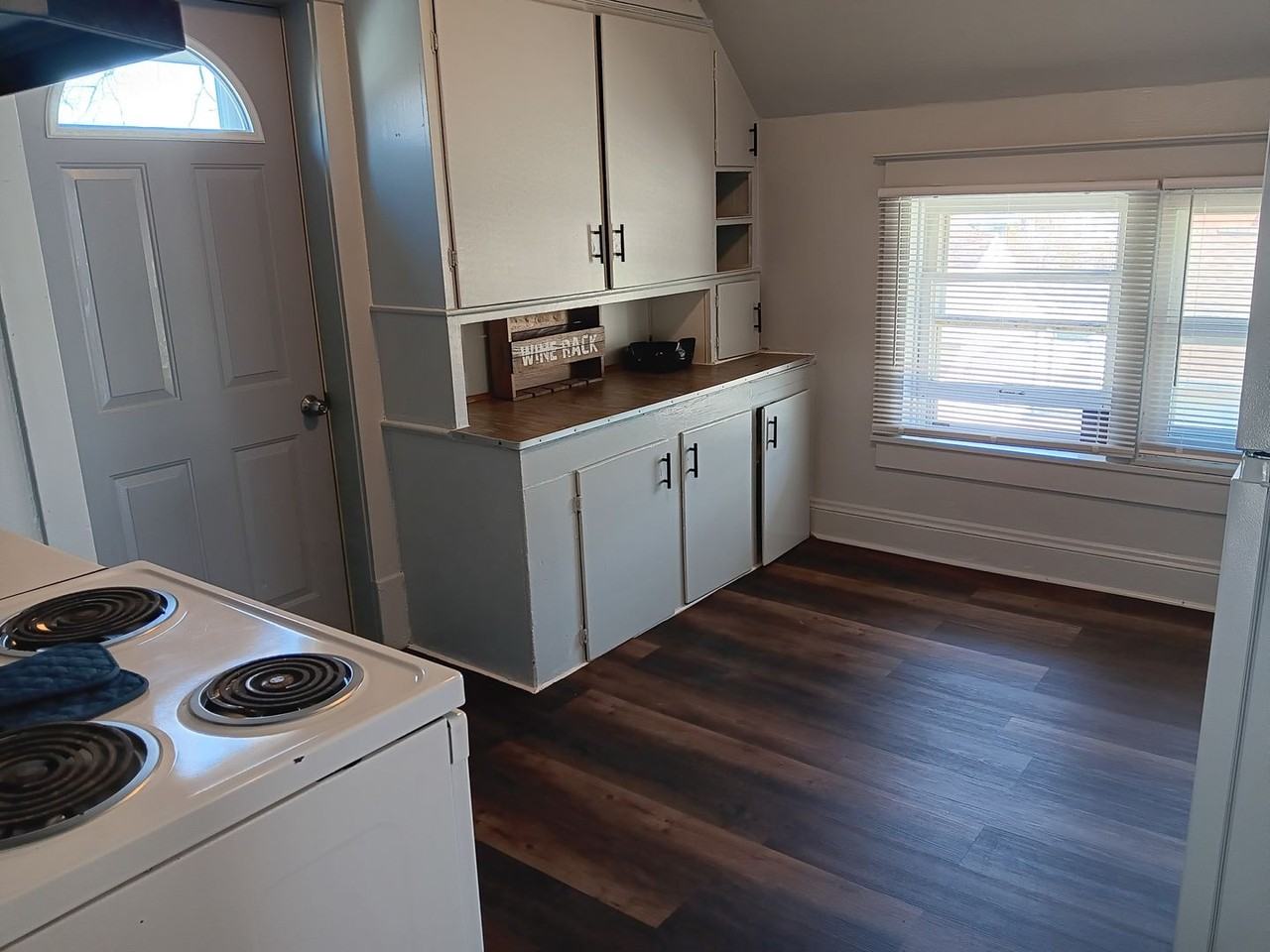 344 1st St - Photo 2 of 19