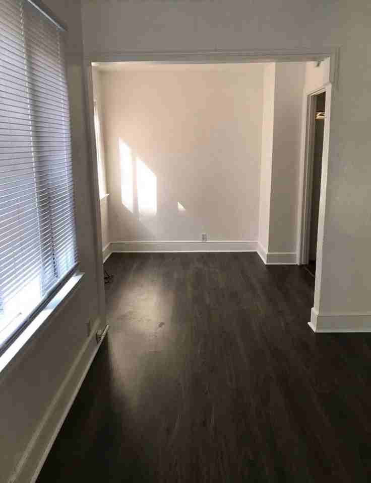 710 Normal Ave - Photo 3 of 6