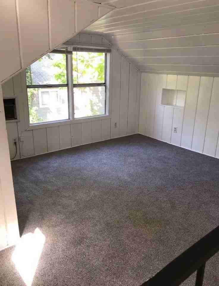 710 Normal Ave - Photo 4 of 6