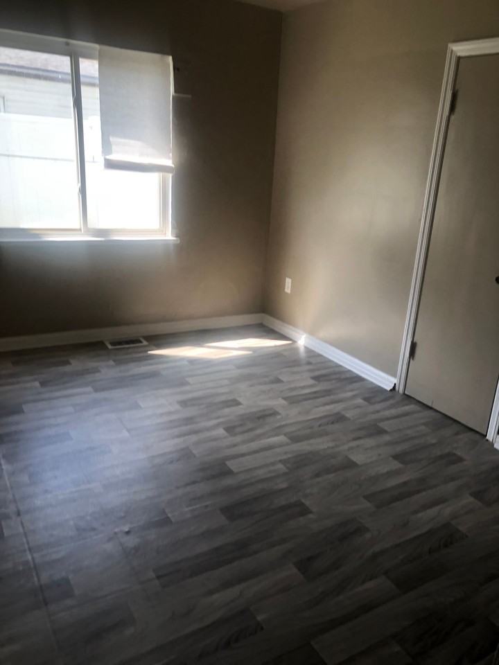 1 Bedroom Newly renovated garden style apartments available for rent - Photo 5 of 7