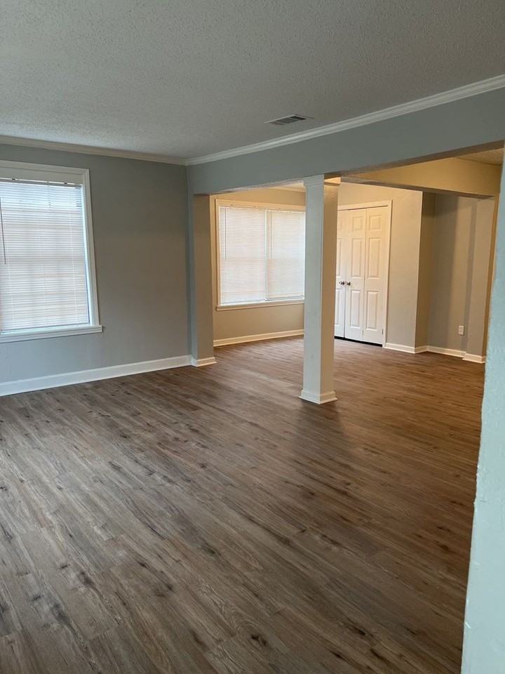 3199 Douglass Ave - Photo 2 of 14