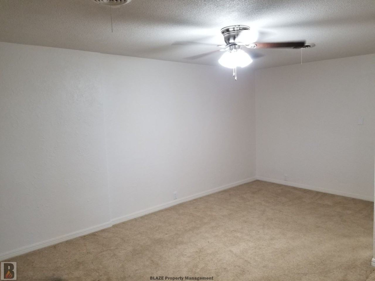 3709 S Van Buren St - Photo 3 of 27