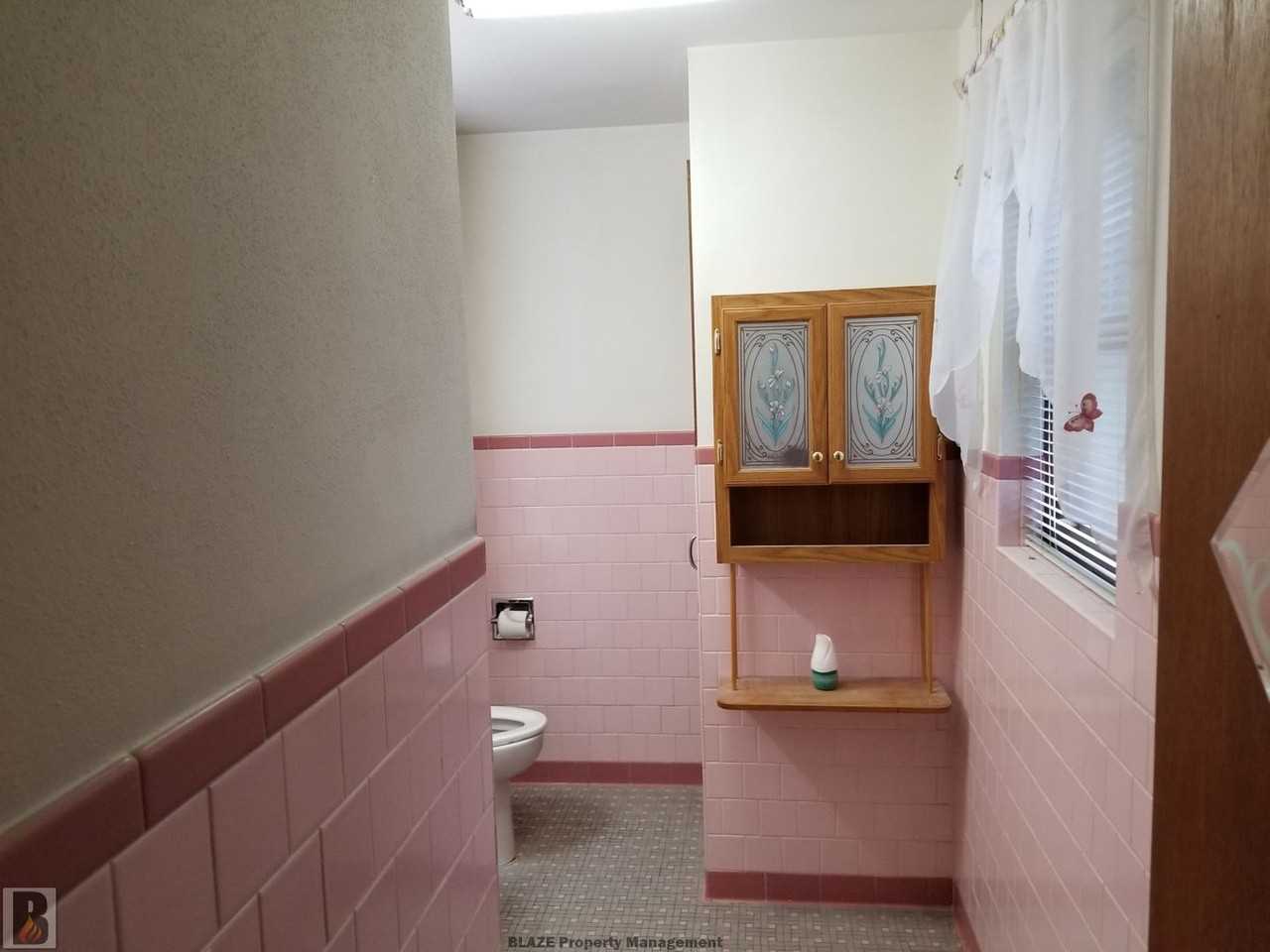 3709 S Van Buren St - Photo 5 of 27