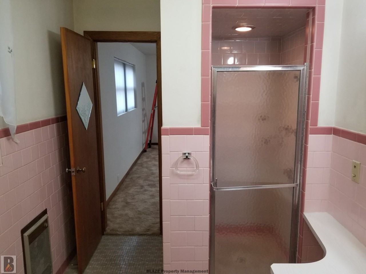 3709 S Van Buren St - Photo 7 of 27