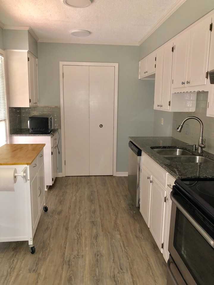 1345 Zephyr Hills Dr - Photo 2 of 13