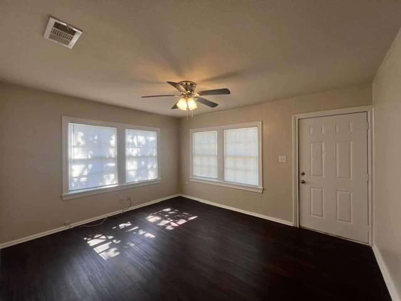 2224 Cumberland Ave - Photo 3 of 15