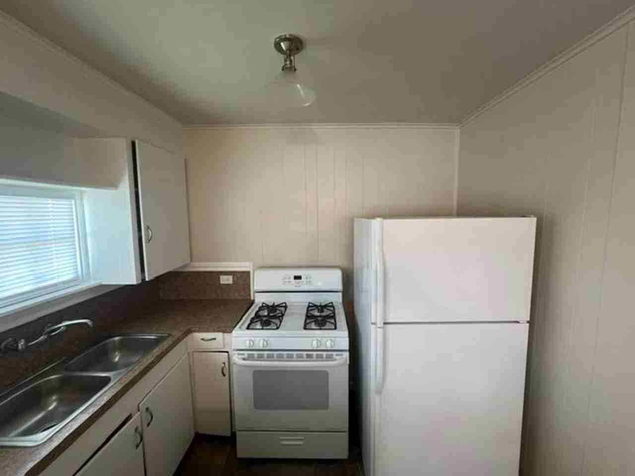 2224 Cumberland Ave - Photo 6 of 15