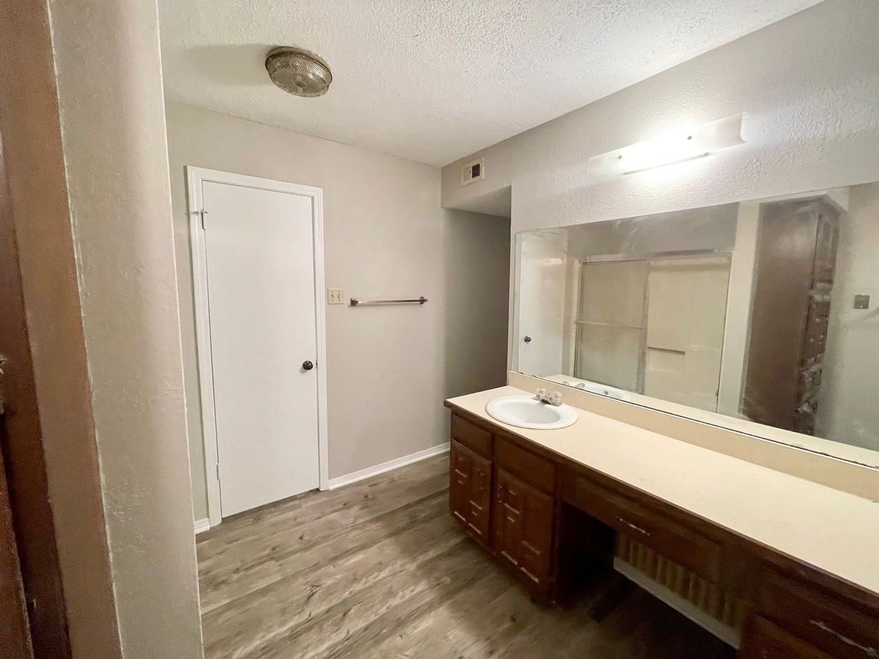 3825 Kimberly Dr - Photo 6 of 13