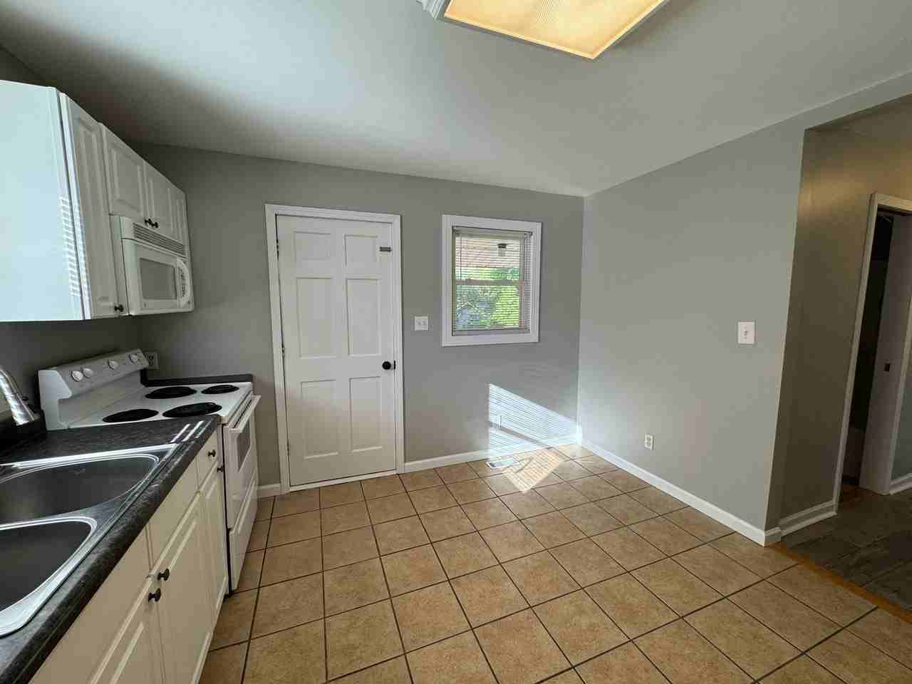 210 Auten Cir - Photo 5 of 14