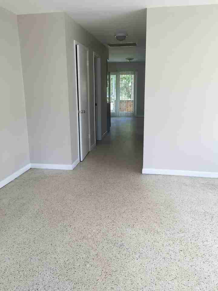 914 San Remo Ave - Photo 4 of 5