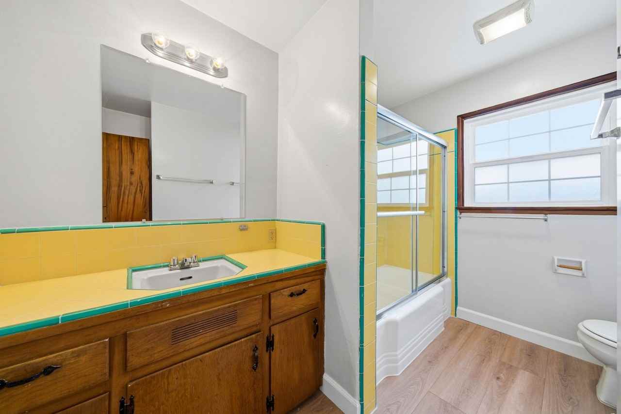 624 E Jefferson Ave - Photo 7 of 15