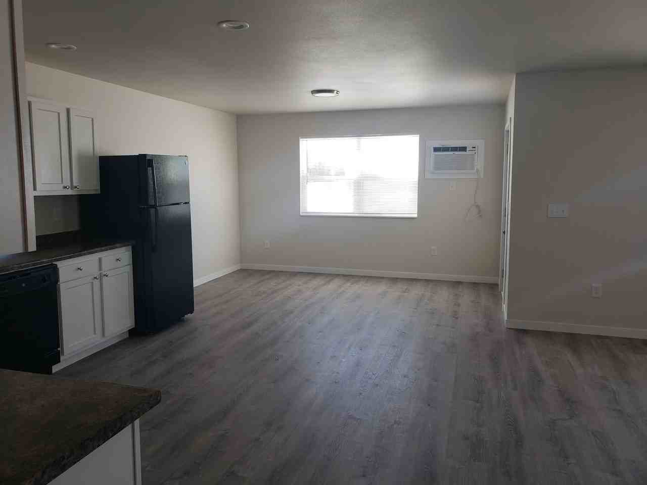 3823 Kensington Pl - Photo 4 of 6