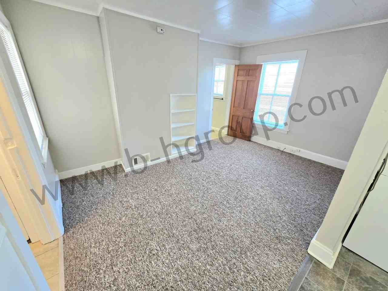 5912 8th Ave - Photo 6 of 15