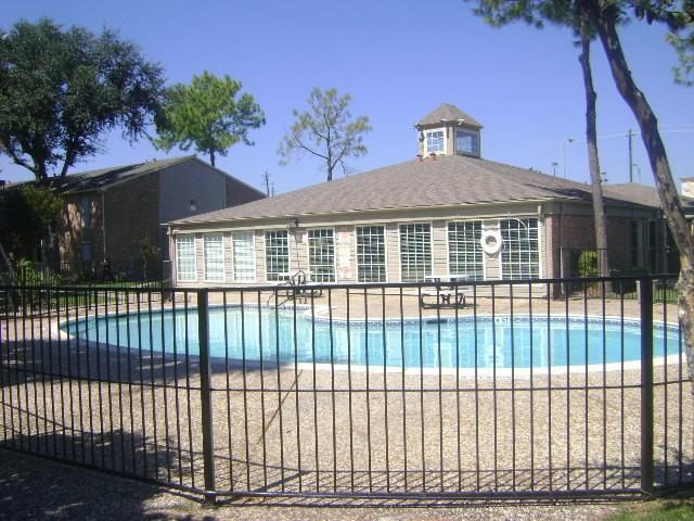 The Sebring Apartments - Photo 2 of 2