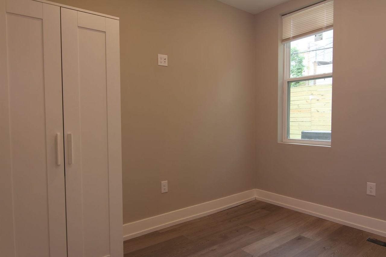 1649 Pratt St - Photo 6 of 16