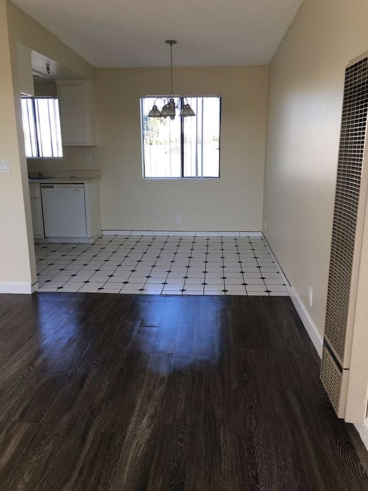 APT STREET 118 - Photo 2 of 10