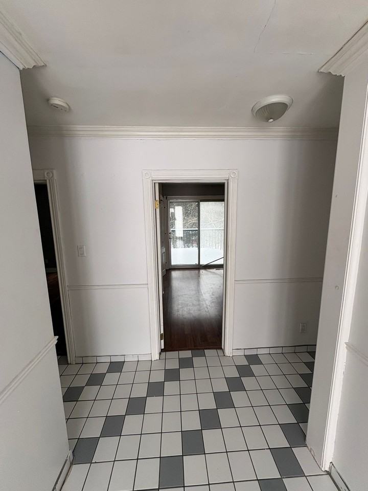 84 Lauris Avenue #0 - Photo 7 of 15