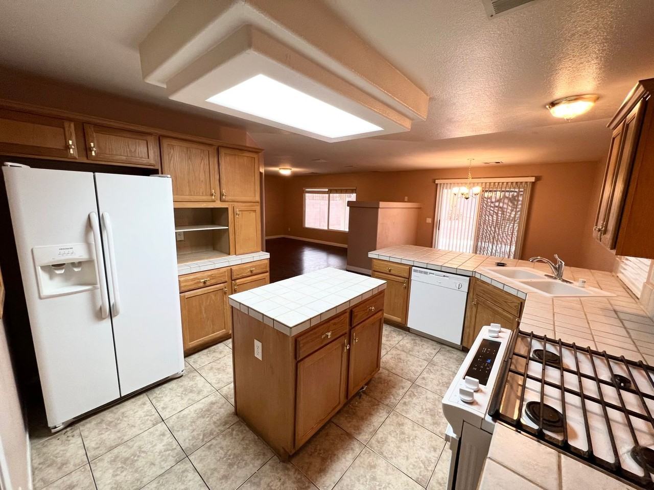 7443 Treasure Chest St - Photo 6 of 12