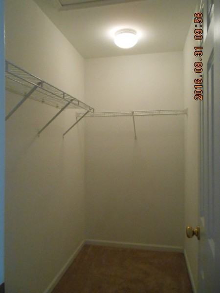242 West Sq - Photo 4 of 14