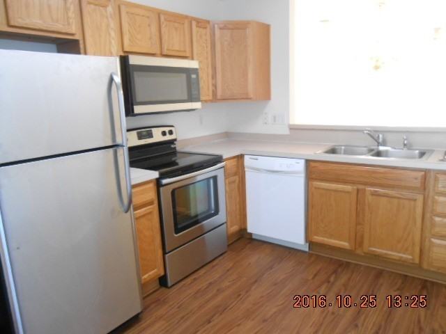 430 Gardners Cir - Photo 5 of 22