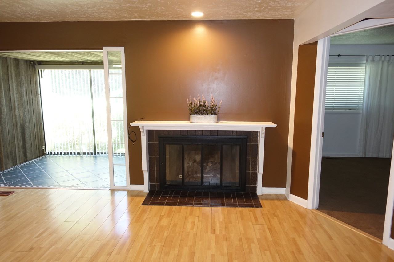 1156 N Camelot Dr - Photo 7 of 31