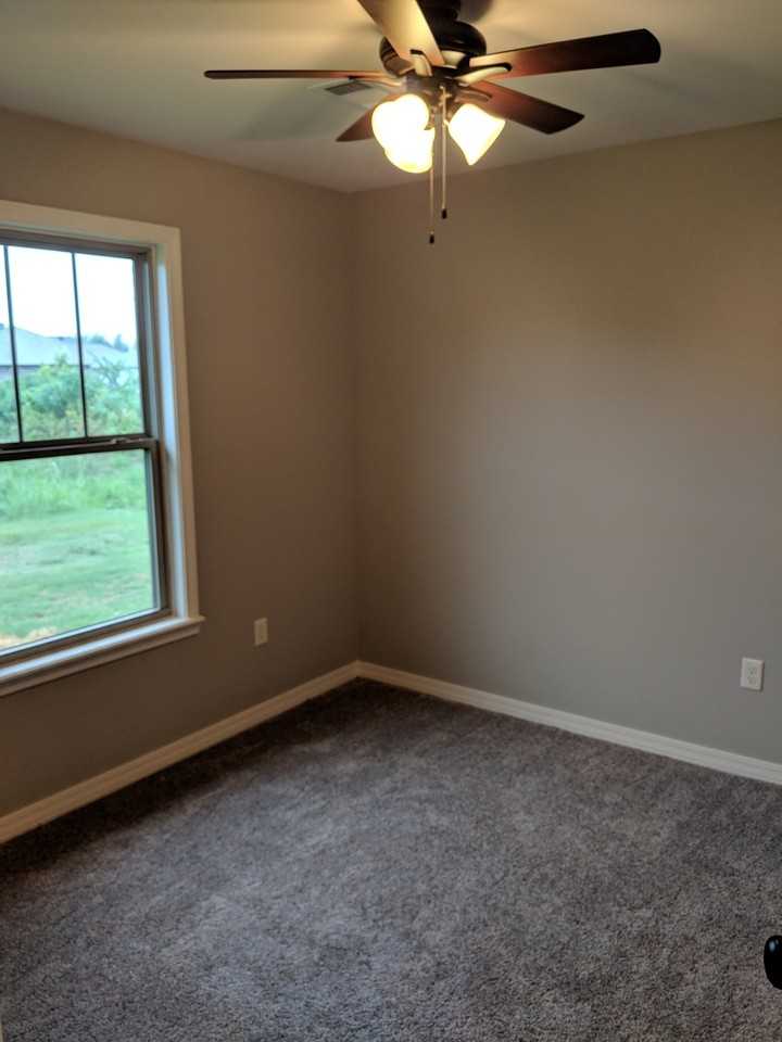 926 Quincy Cv - Photo 3 of 15