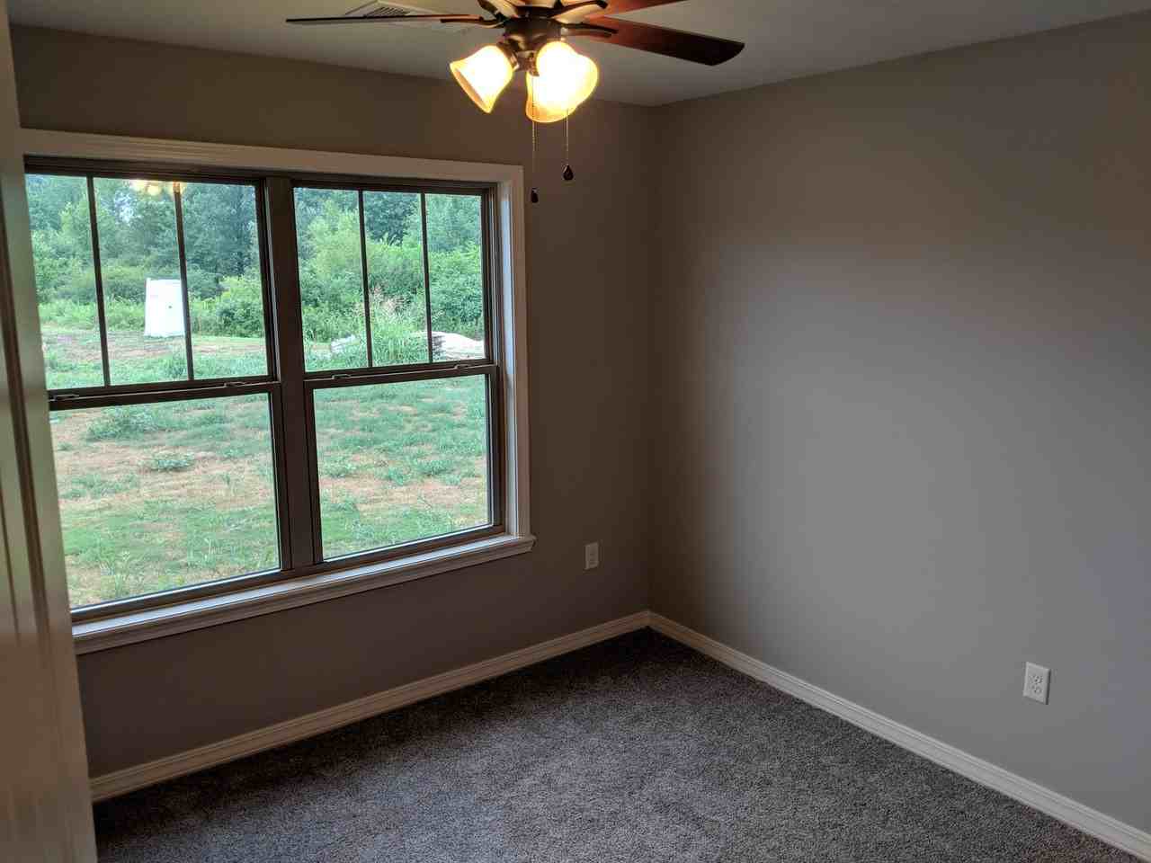 926 Quincy Cv - Photo 4 of 15