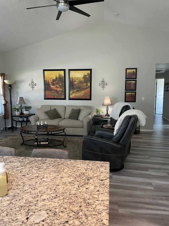 1626 E Filmore Dr - Photo 6 of 20