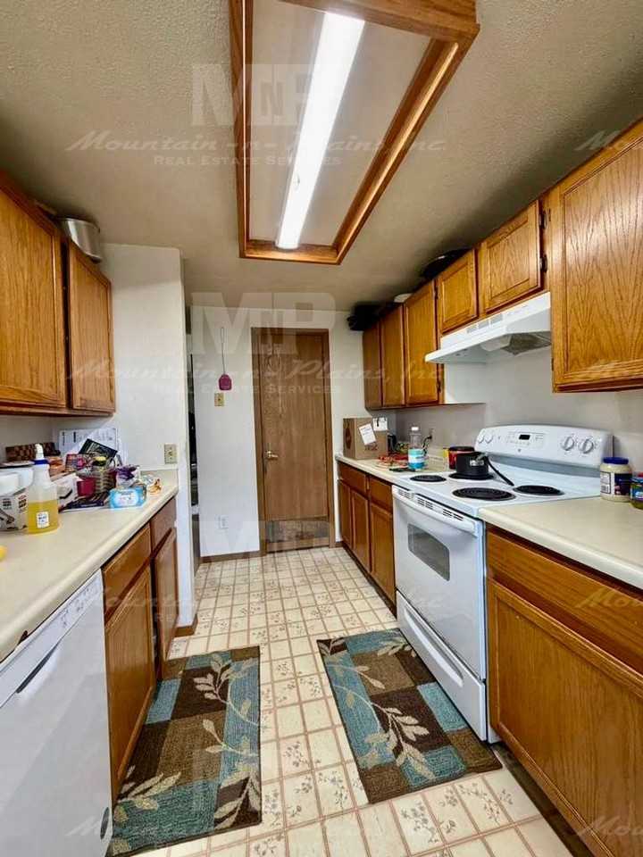 1718 Enfield St - Photo 6 of 13