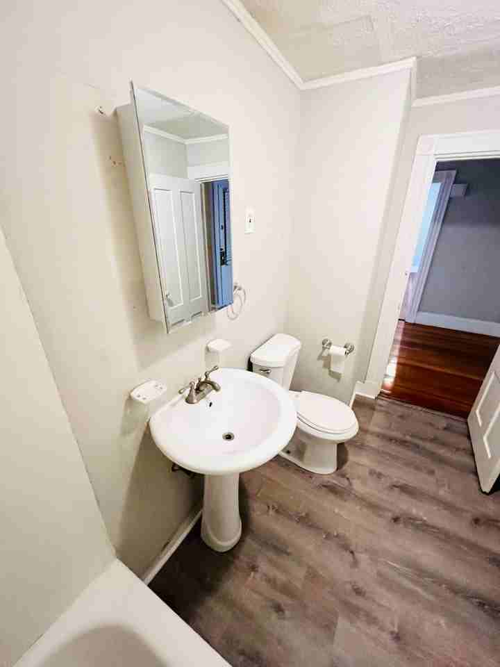 69 Adams St - Photo 7 of 12