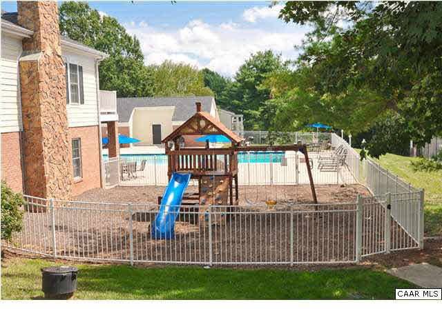 1311 Villa Way - Photo 5 of 25