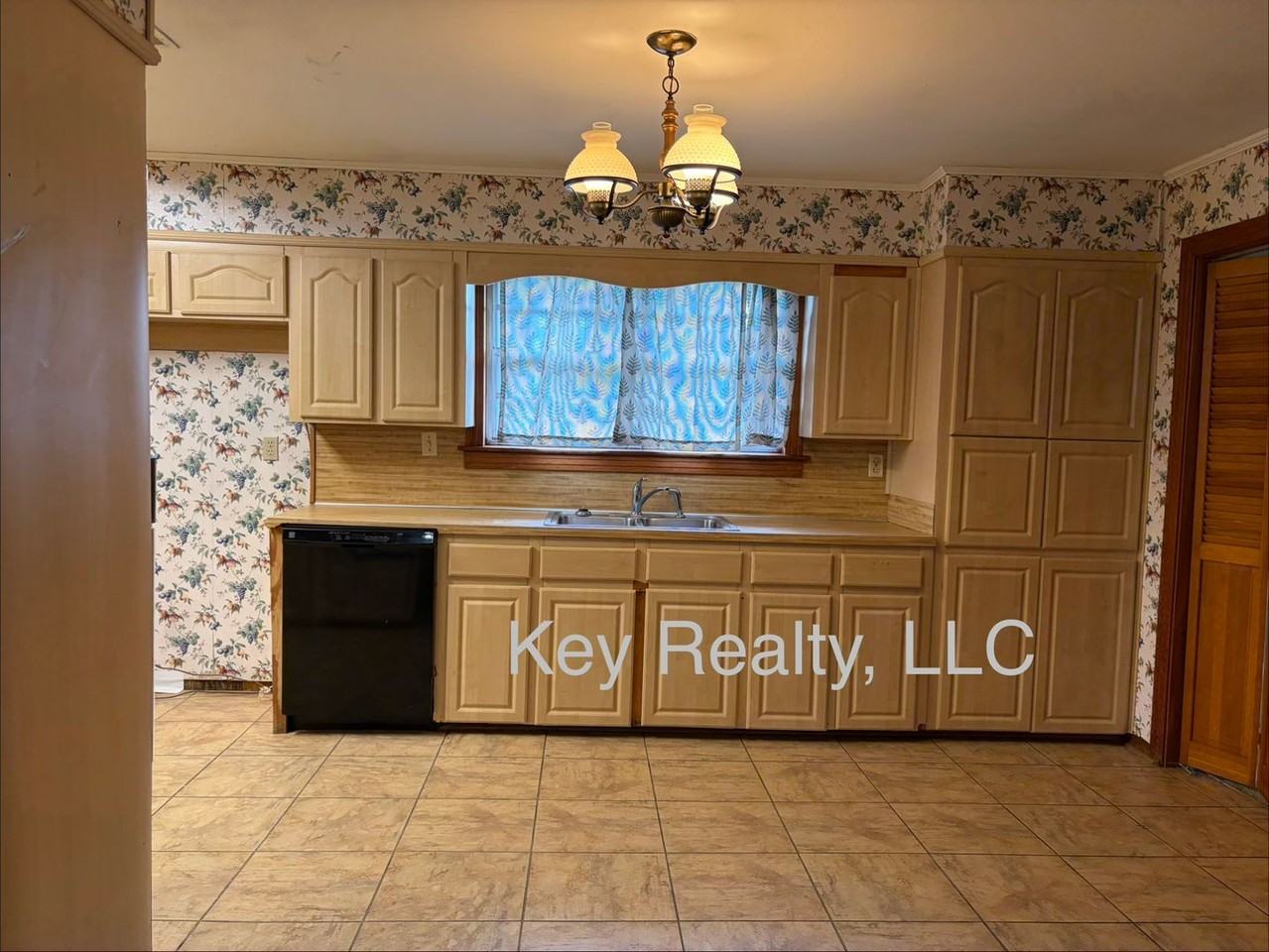 4003 Monroe Hwy - Photo 3 of 11