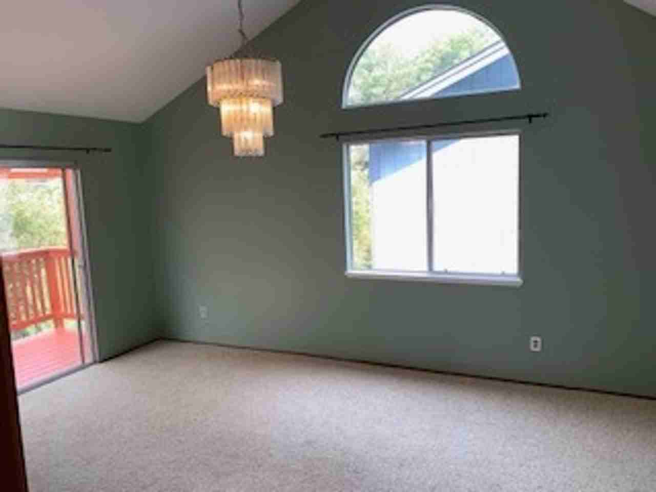 357 Lee St - Photo 7 of 28