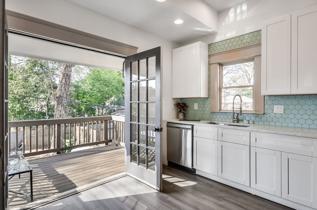 720 Penn Ave Ne - Photo 5 of 13