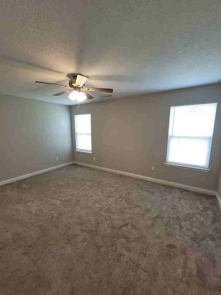 3517 Barcus Ct - Photo 6 of 17
