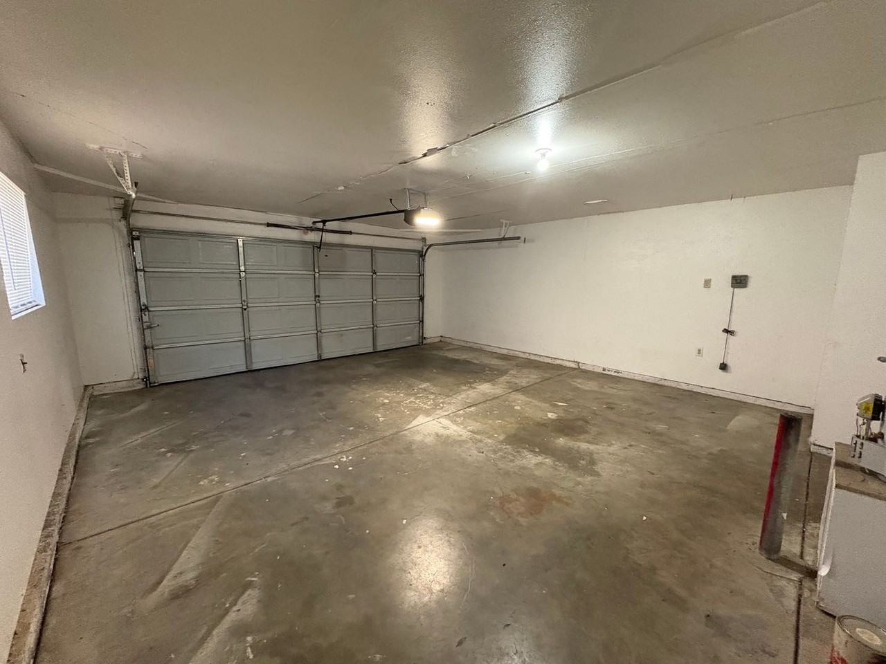 941 S T St - Photo 3 of 28