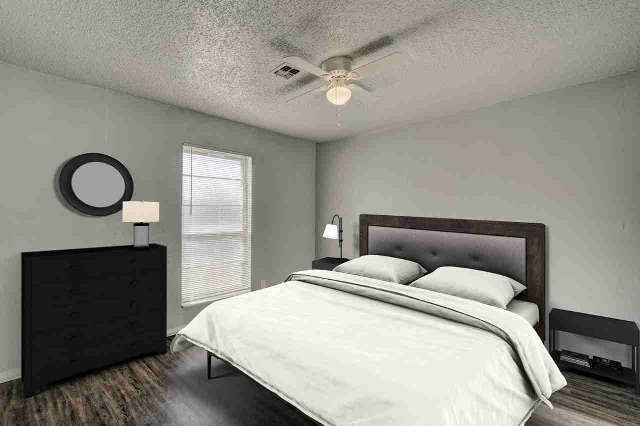 824 Se 14th St - Photo 4 of 38