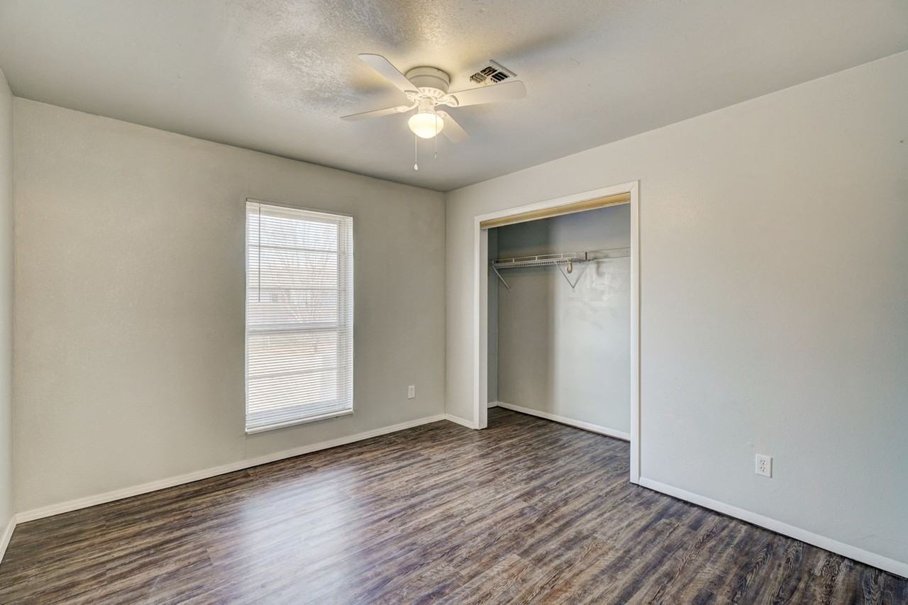 824 Se 14th St - Photo 6 of 38