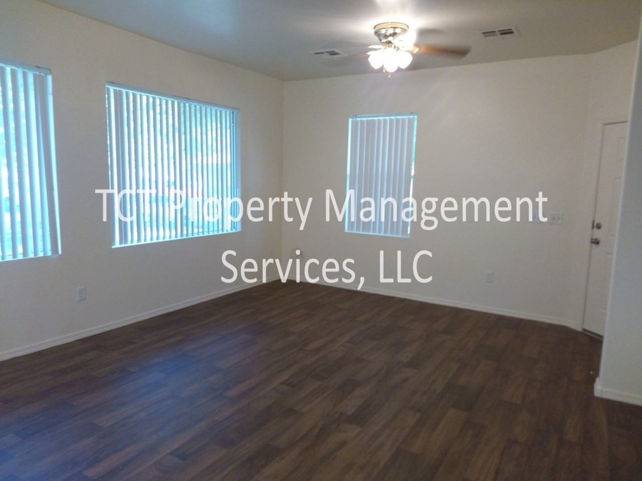 1544 S Owl Dr - Photo 2 of 10