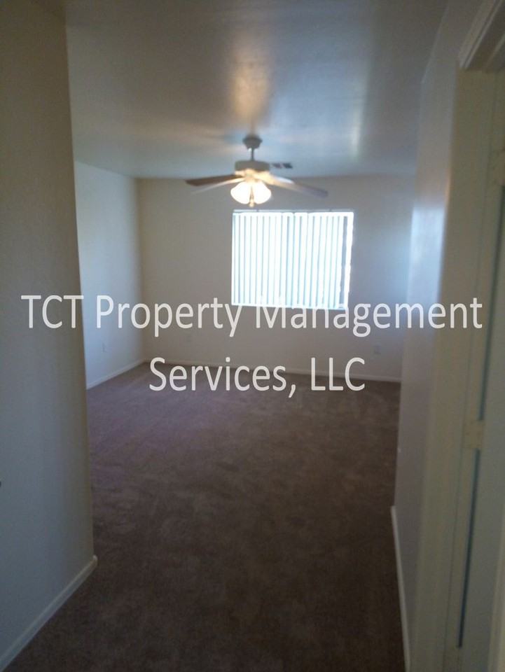 1544 S Owl Dr - Photo 6 of 10