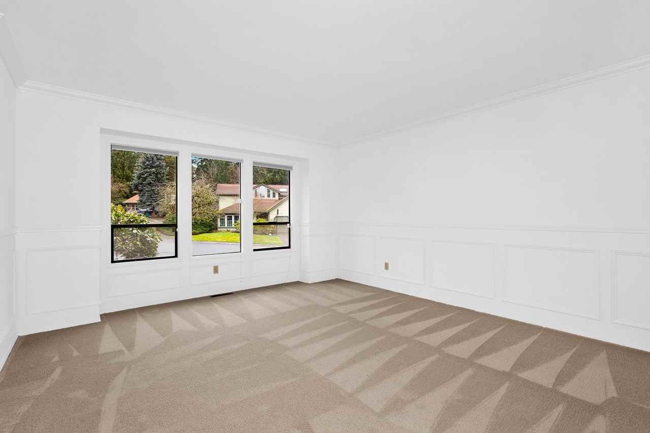 4314 170th Ct Ne - Photo 2 of 18