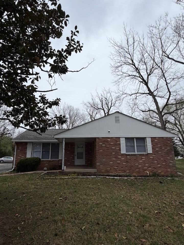 17812 Washington Grove Ln - Photo 3 of 24