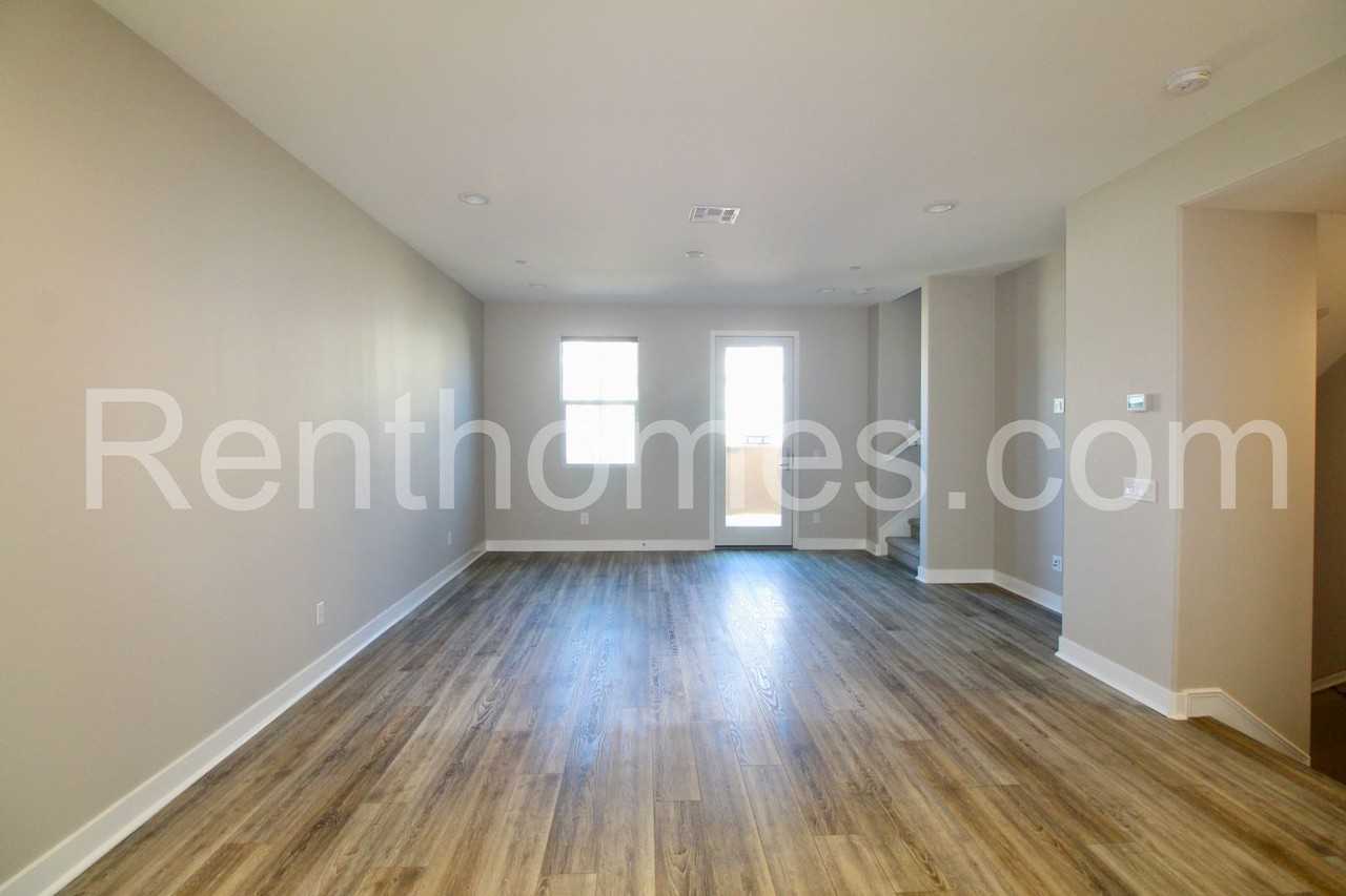 4326 Star Path Way #5 - Photo 5 of 31