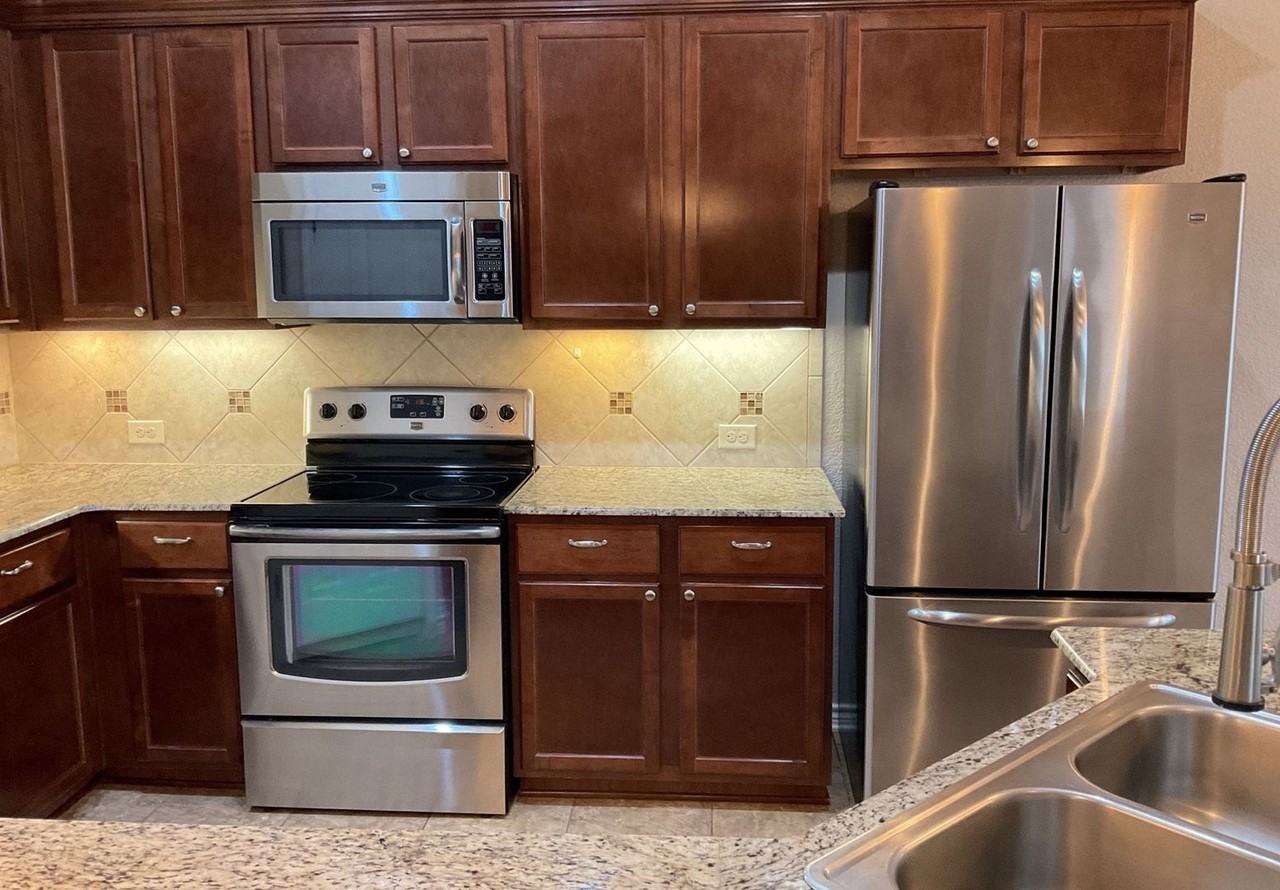 2704 Ancestor Dr - Photo 7 of 27