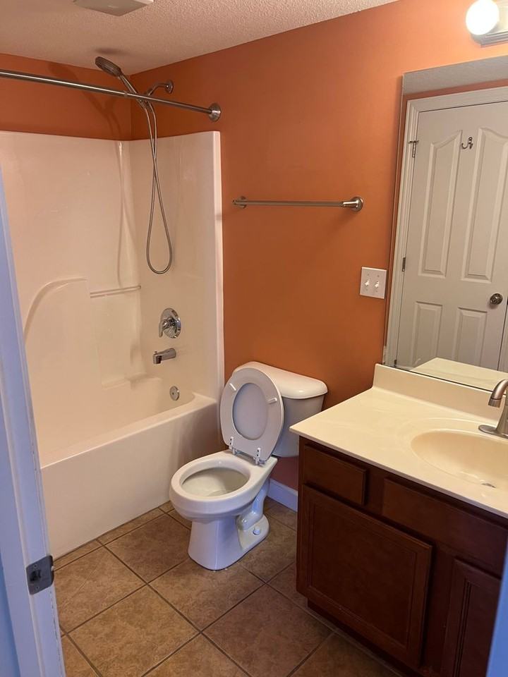 4808 Edenton Blvd - Photo 5 of 14