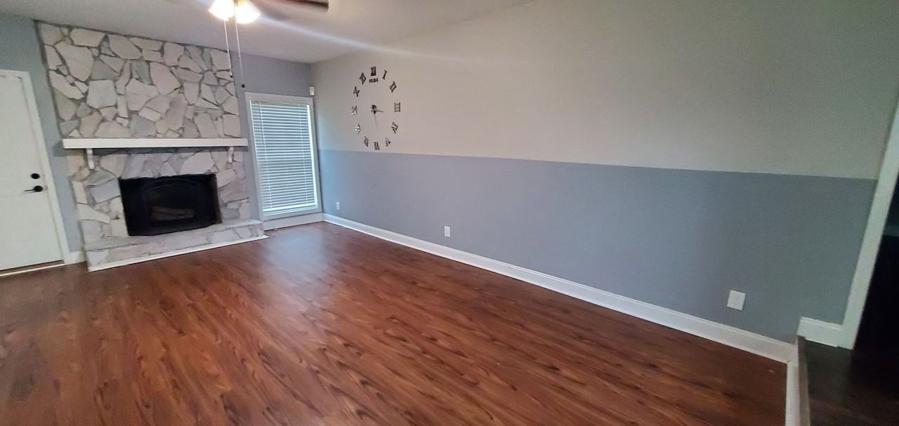 1401 Carnsmore Dr - Photo 3 of 31